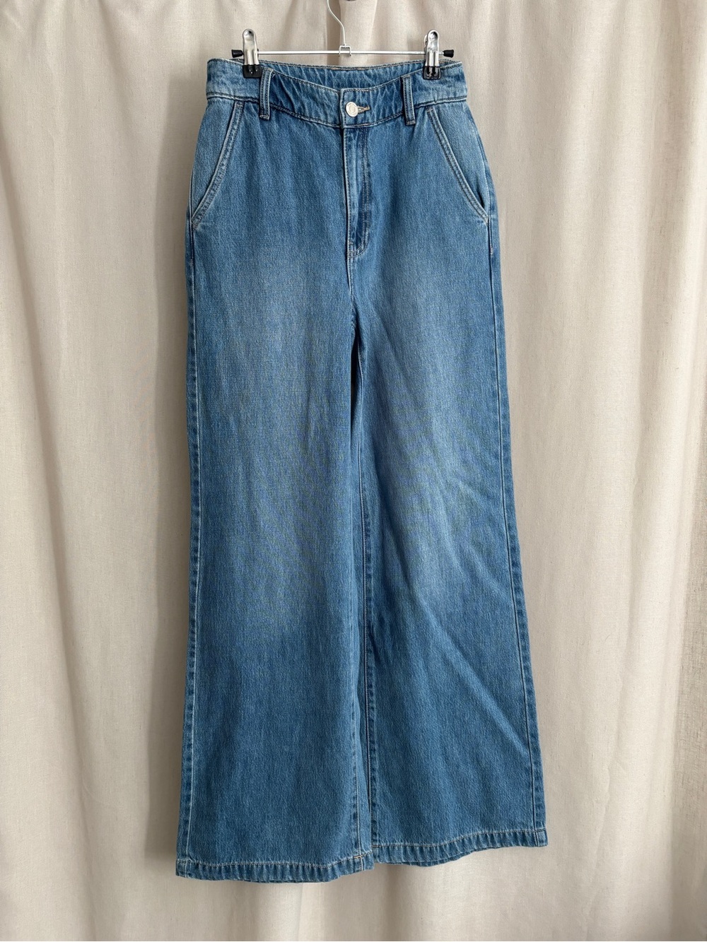 RW&CO Wide-Leg High-Rise Jeans ā NWT